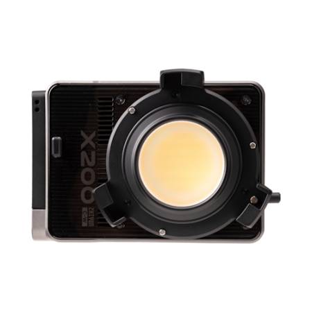 Zhiyun Molus X200 Bi-Color - zestaw, lampa LED, COB, 2700-6500K, 200W, zasilacz, uchwyt, odbłyśnik, hub, tyczka, torba_Lampa z przodu_2
